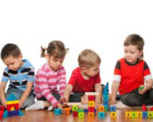 挖机挖鱼儿童1-3岁是怎样的？让孩子爱上挖机的秘诀